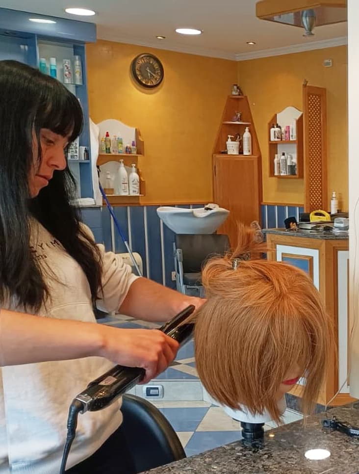 Peluquería especializada en pelucas oncológicas en Lugo